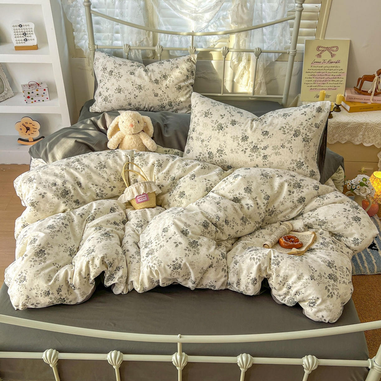 91家纺网 家纺一手货源 找家纺 桃喜 2026春夏新品全棉碎花三件套四件套-场景二 赫本（全棉）