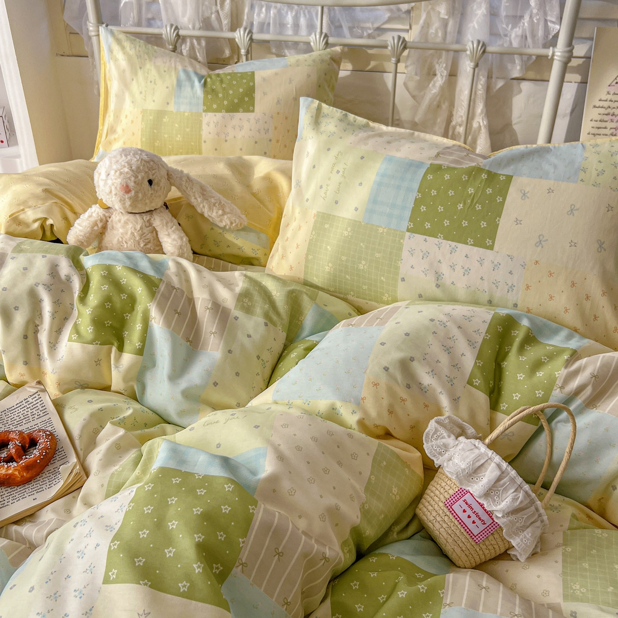 91家纺网 家纺一手货源 找家纺 桃喜 2026春夏新品全棉碎花三件套四件套-场景二 绿格拼布碎花（全棉）