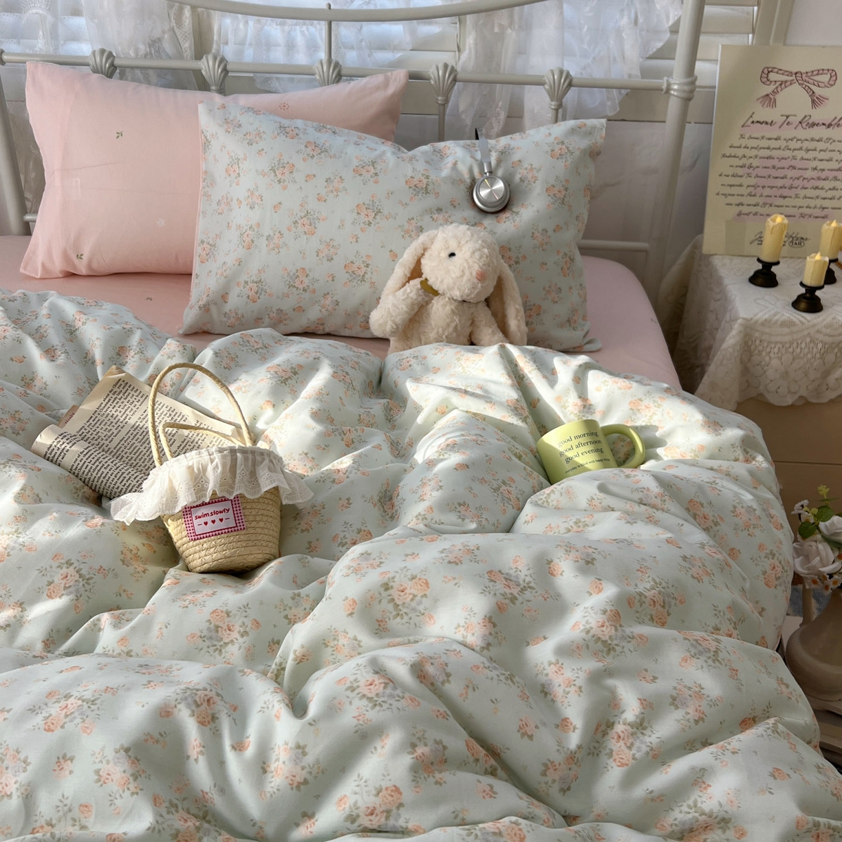 91家纺网 家纺一手货源 找家纺 桃喜 2026春夏新品全棉碎花三件套四件套-场景二 山茶（全棉）