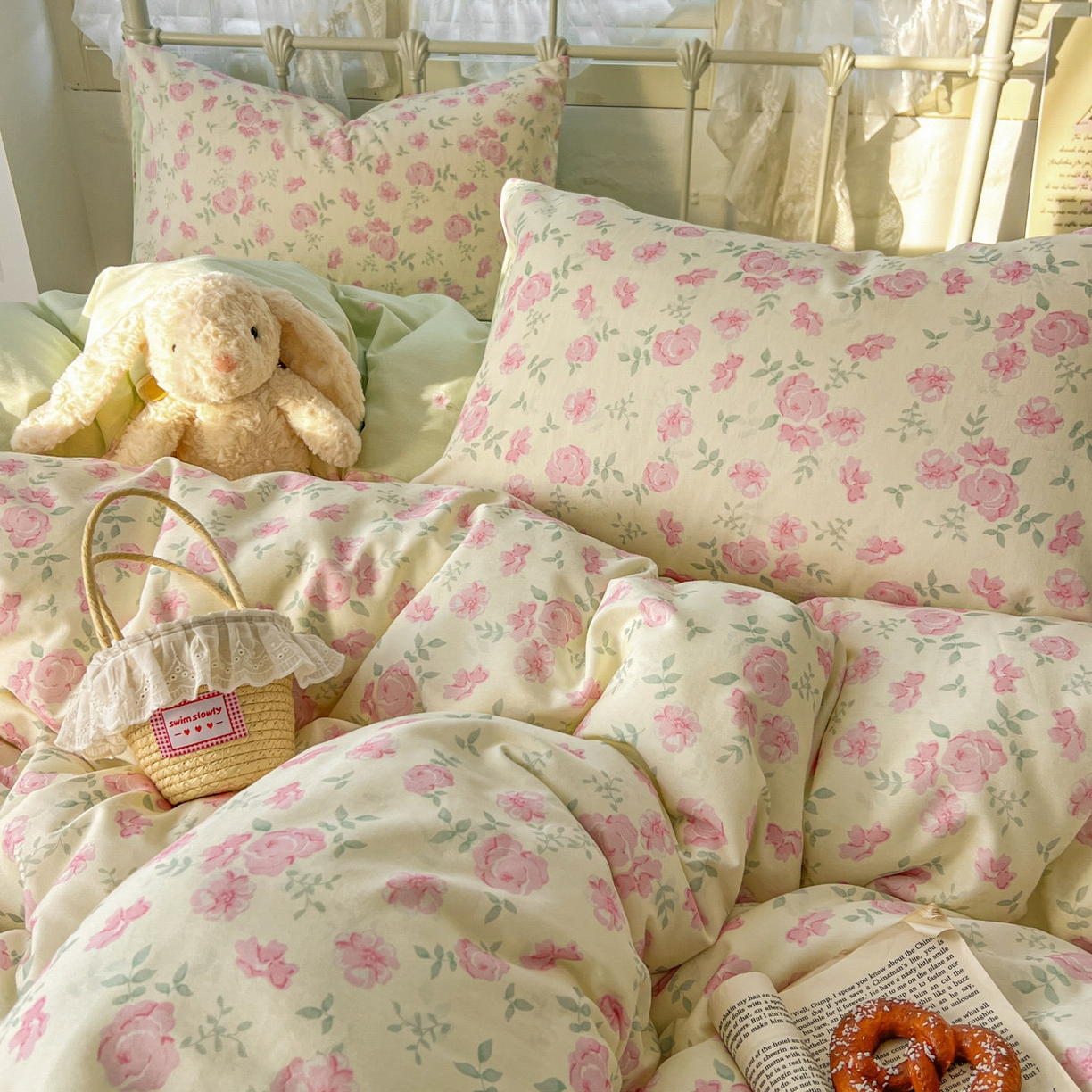 91家纺网 家纺一手货源 找家纺 桃喜 2026春夏新品全棉碎花三件套四件套-场景二 早春花园（全棉）