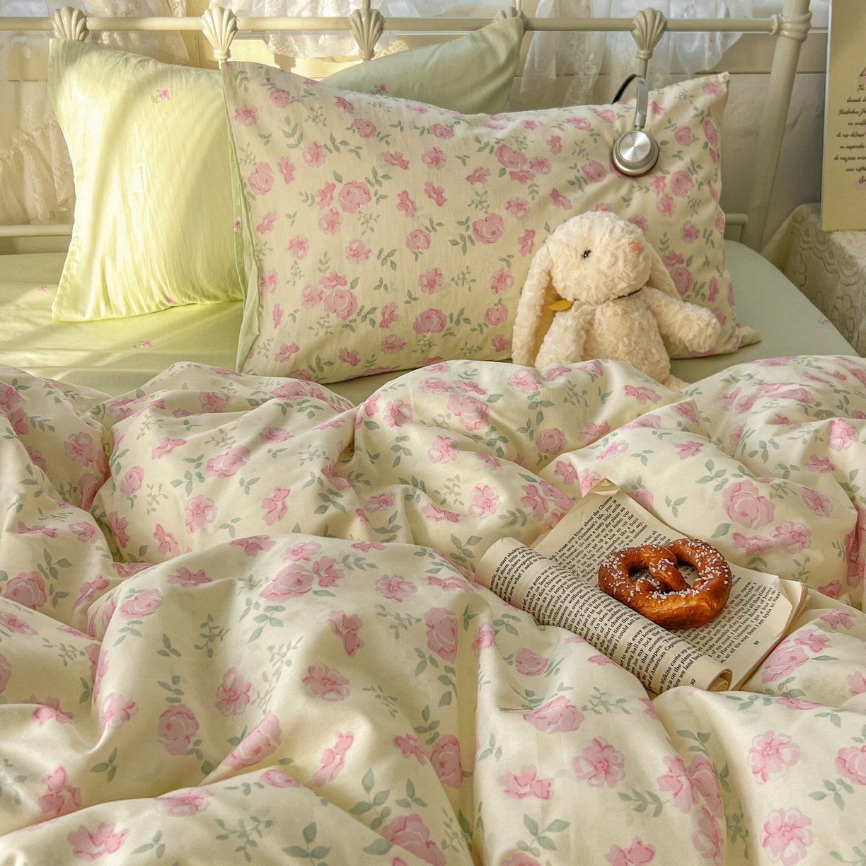 91家纺网 家纺一手货源 找家纺 桃喜 2026春夏新品全棉碎花三件套四件套-场景二 早春花园（全棉）