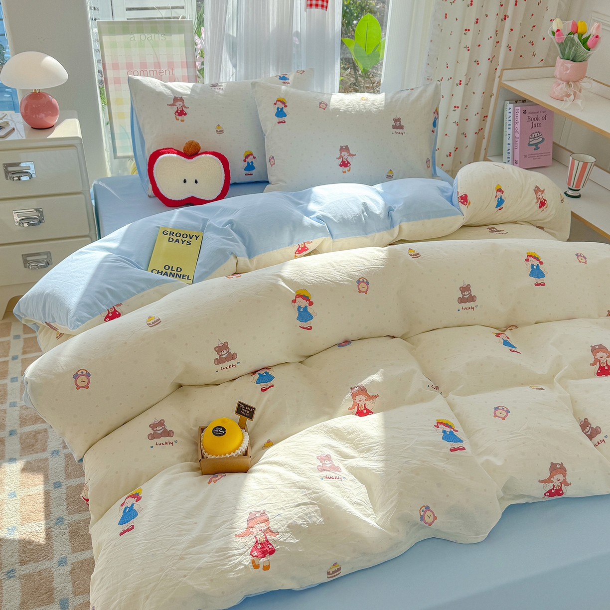 91家纺网 家纺一手货源 找家纺 颜选 2026新款仿棉105克加厚水洗棉被套-含买家秀 小女孩