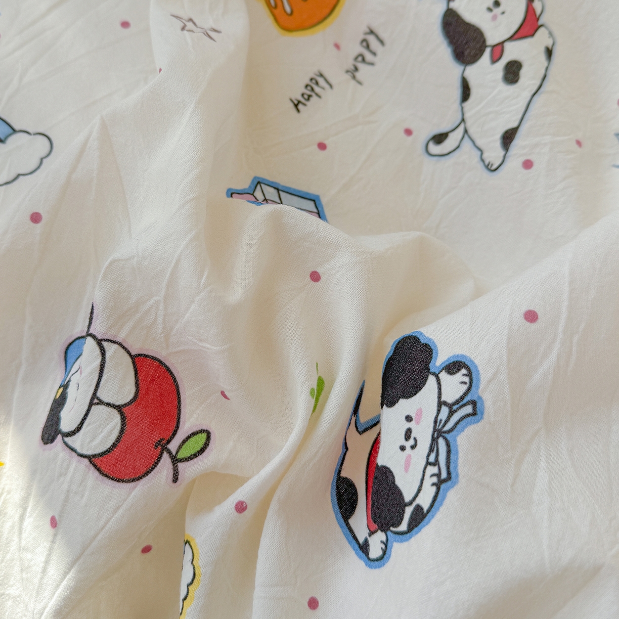 91家纺网 家纺一手货源 找家纺 颜选 2026新款仿棉105克加厚水洗棉被套-含买家秀 圣诞幸福小狗