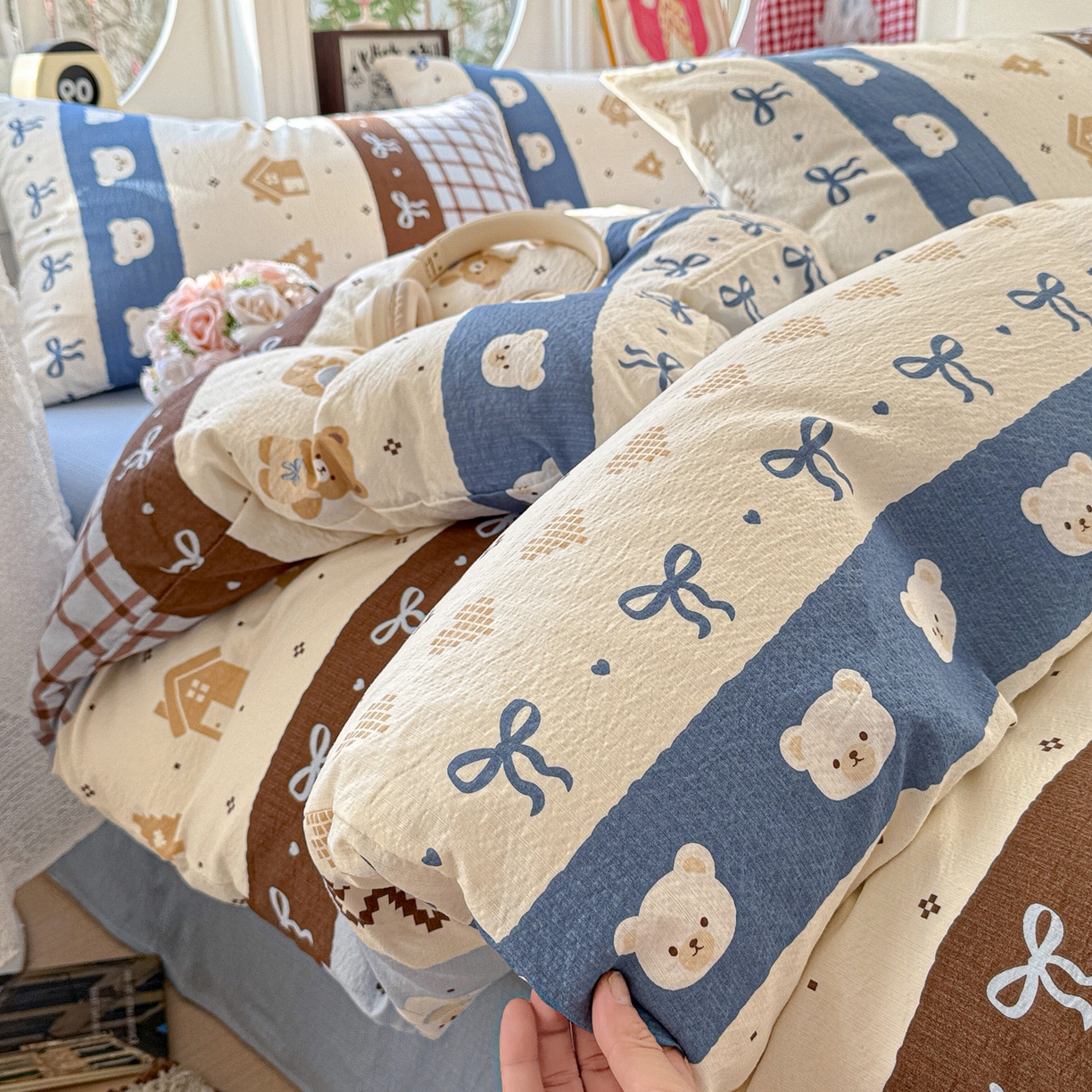 91家纺网 家纺一手货源 找家纺 朵朵家纺 2026新款云感木棉皱皱纱双层纱印花四件套 北半球