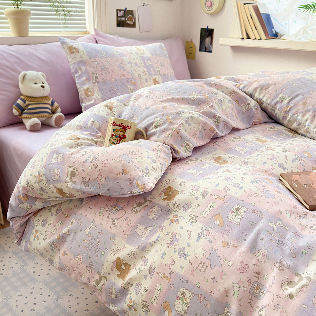 91家纺网 家纺一手货源 找家纺 麦伦家居 2026春夏新品13372全棉卡通小清新四件套 笔记本