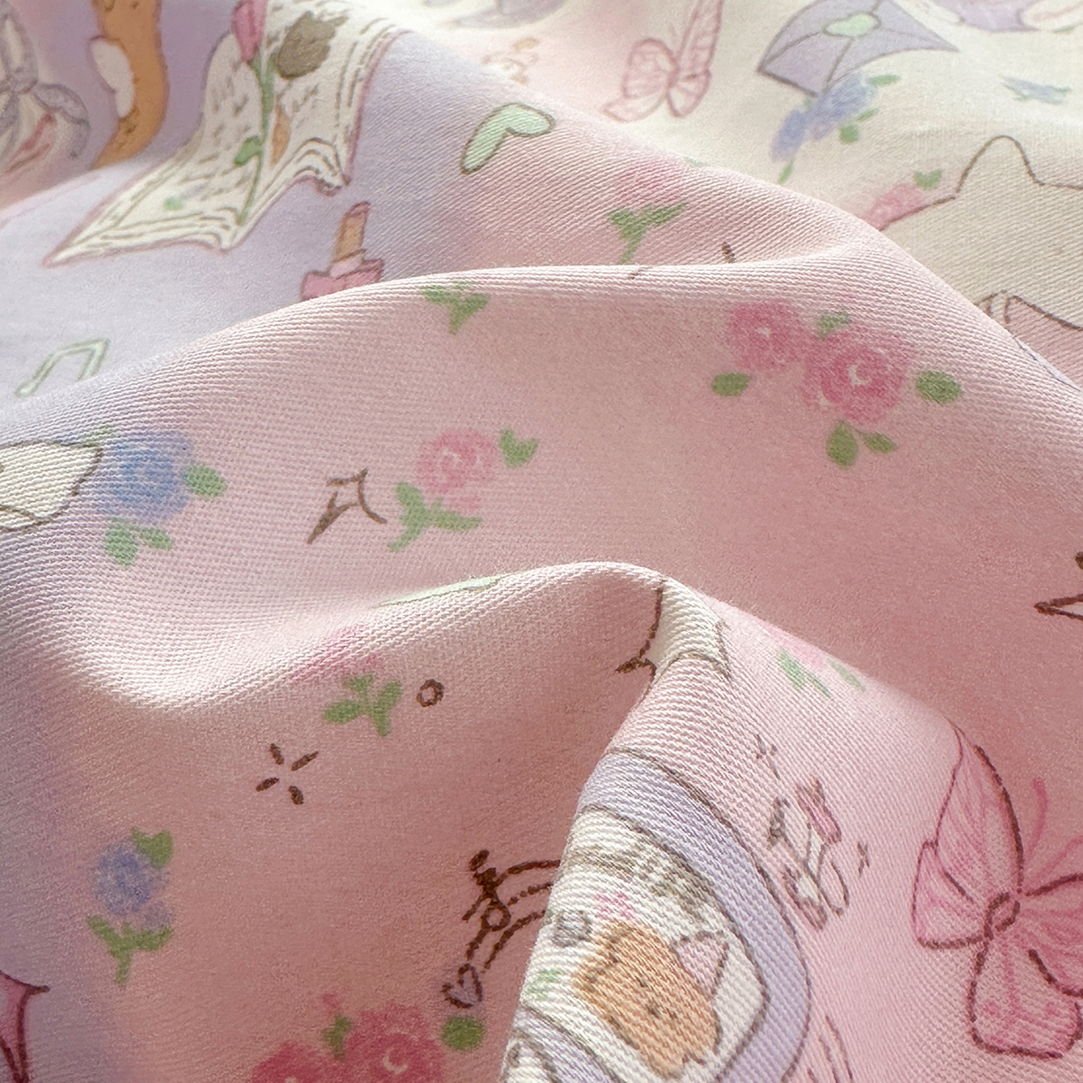 91家纺网 家纺一手货源 找家纺 麦伦家居 2026春夏新品13372全棉卡通小清新四件套 笔记本