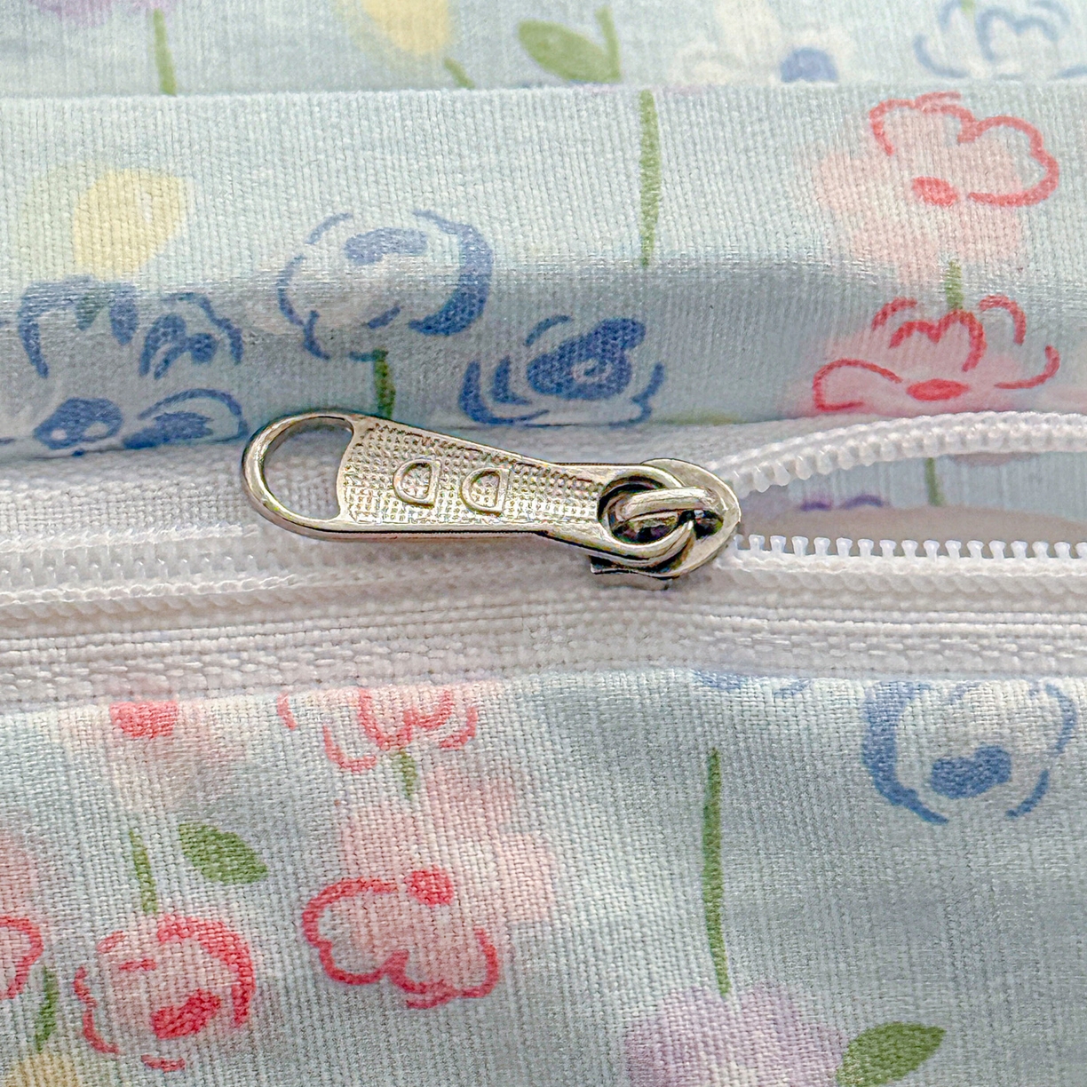 91家纺网 家纺一手货源 找家纺 朵朵家纺 2026新款云感木棉皱皱纱双层纱印花四件套 春野集