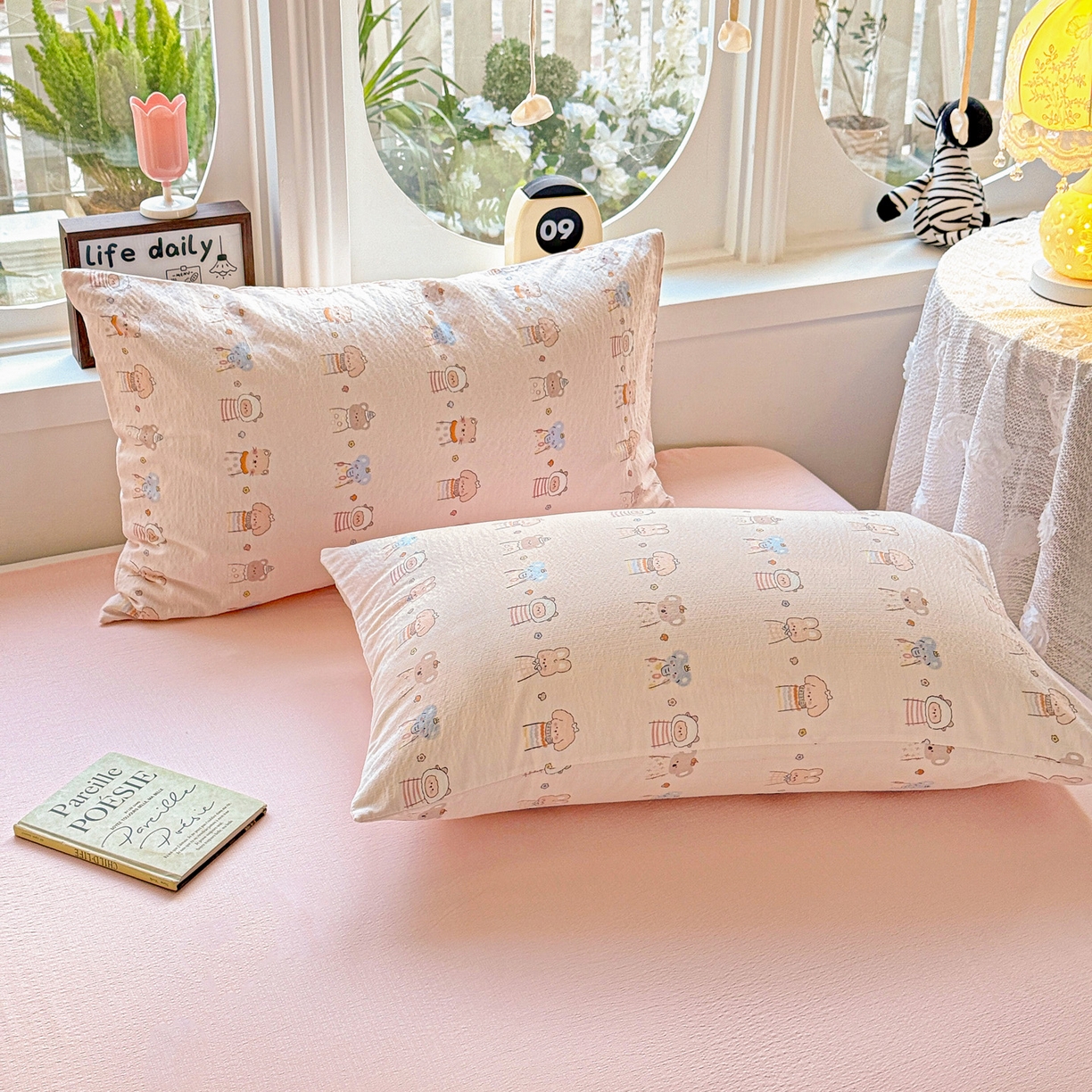 91家纺网 家纺一手货源 找家纺 朵朵家纺 2026新款云感木棉皱皱纱双层纱印花四件套 森林乐园