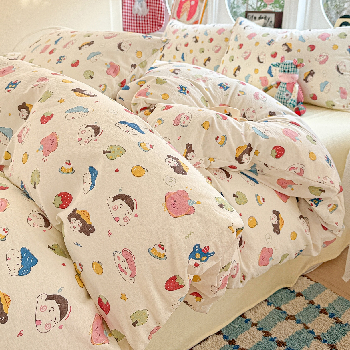 91家纺网 家纺一手货源 找家纺 朵朵家纺 2026新款云感木棉皱皱纱双层纱印花四件套 小新e族