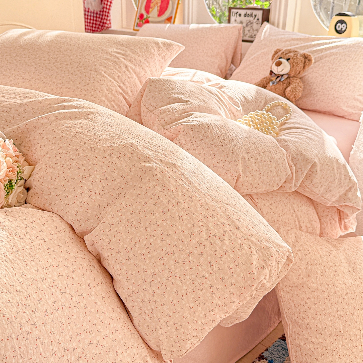 91家纺网 家纺一手货源 找家纺 朵朵家纺 2026新款云感木棉皱皱纱双层纱印花四件套 甜茶