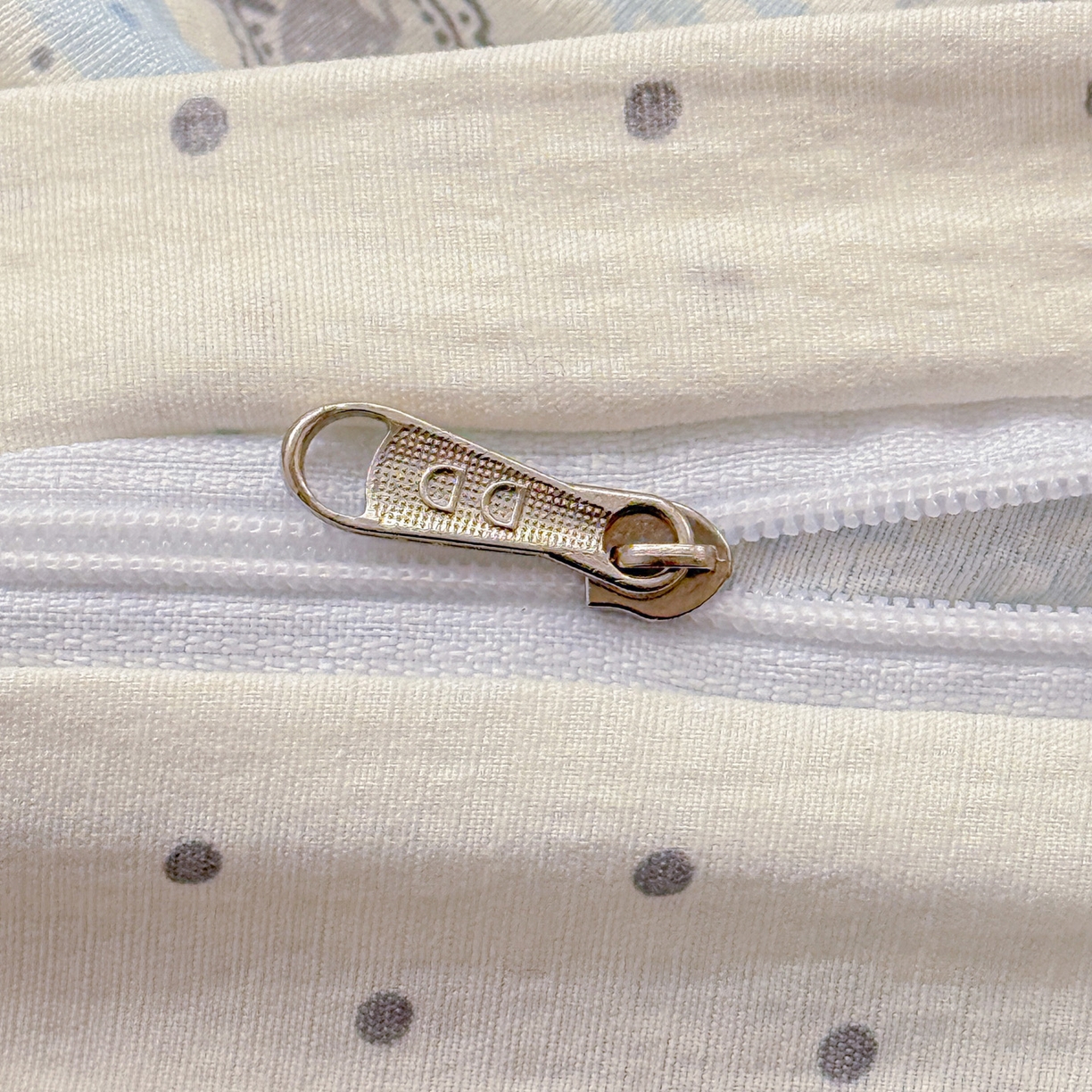 91家纺网 家纺一手货源 找家纺 朵朵家纺 2026新款云感木棉皱皱纱双层纱印花四件套 安琪拉