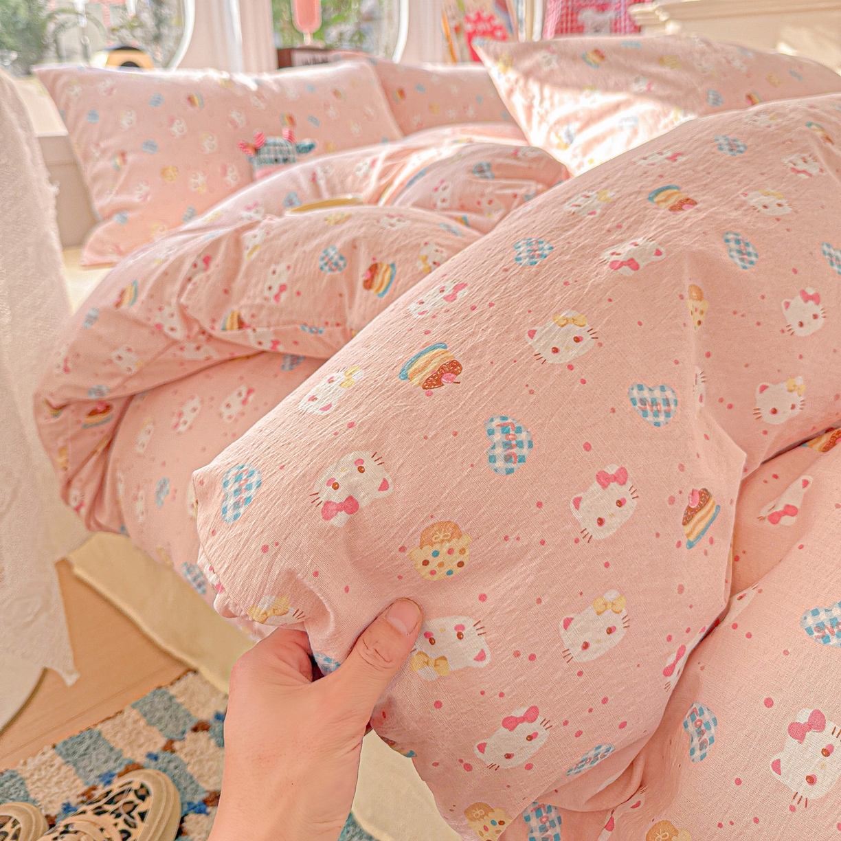 91家纺网 家纺一手货源 找家纺 朵朵家纺 2026新款云感木棉皱皱纱双层纱印花四件套 蛋糕喵