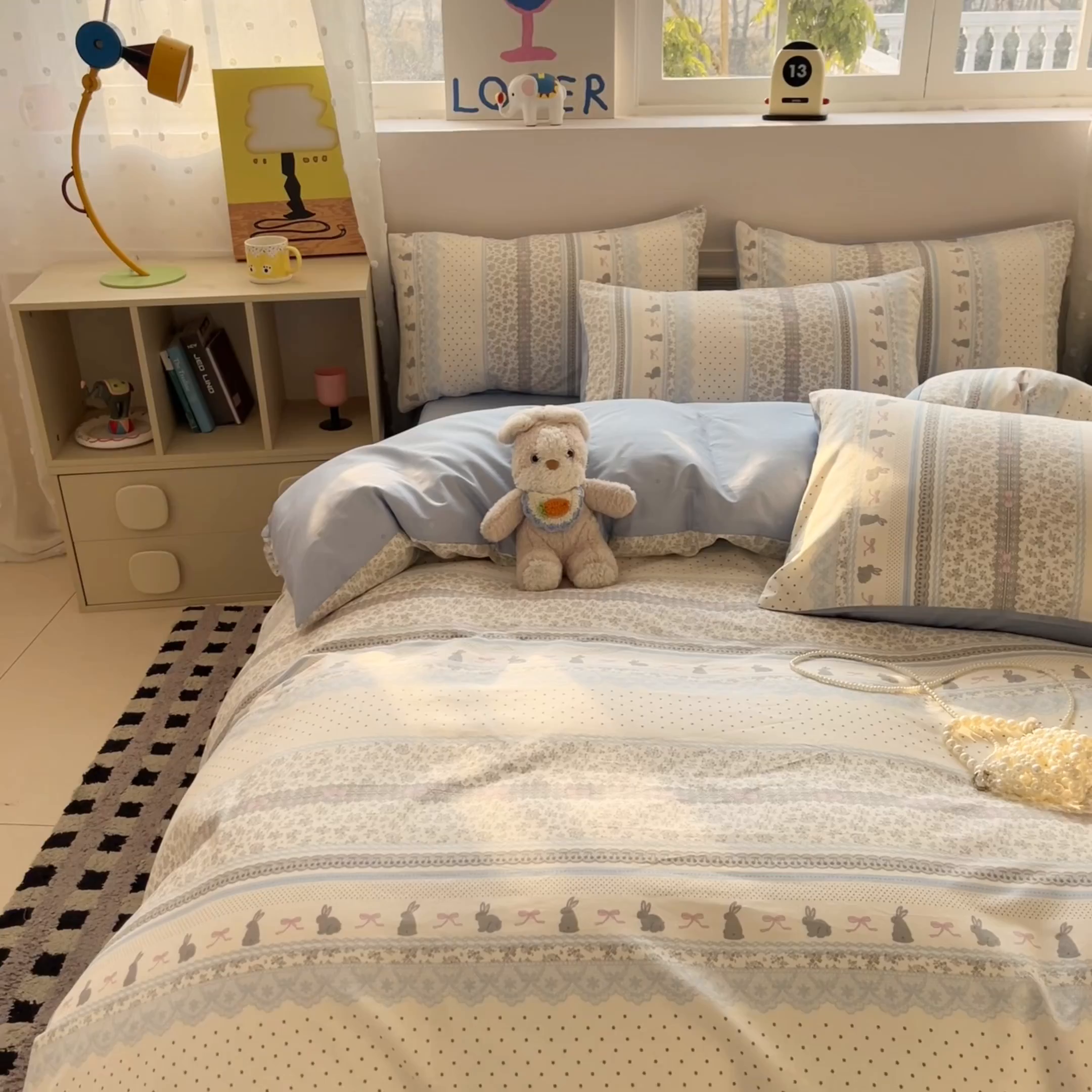 91家纺网 家纺一手货源 找家纺 麦伦家居 2026春夏新品13372全棉卡通小清新四件套 蕾丝小兔