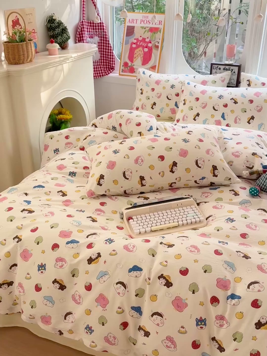 91家纺网 家纺一手货源 找家纺 朵朵家纺 2026新款云感木棉皱皱纱双层纱印花四件套 小新e族