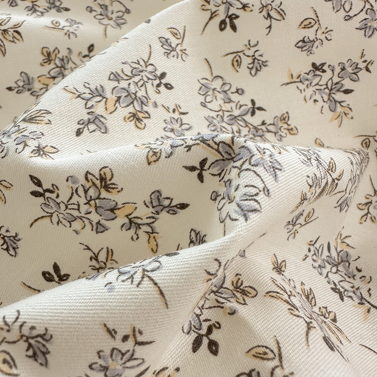 91家纺网 家纺一手货源 找家纺 麦伦家居 2026春夏新品13372全棉卡通小清新四件套 时光里