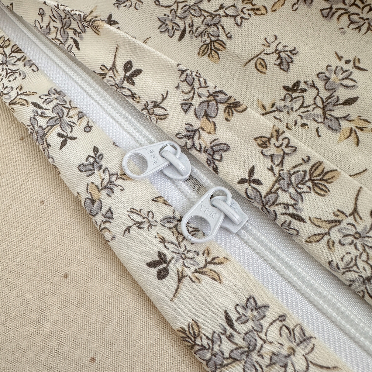 91家纺网 家纺一手货源 找家纺 麦伦家居 2026春夏新品13372全棉卡通小清新四件套 时光里