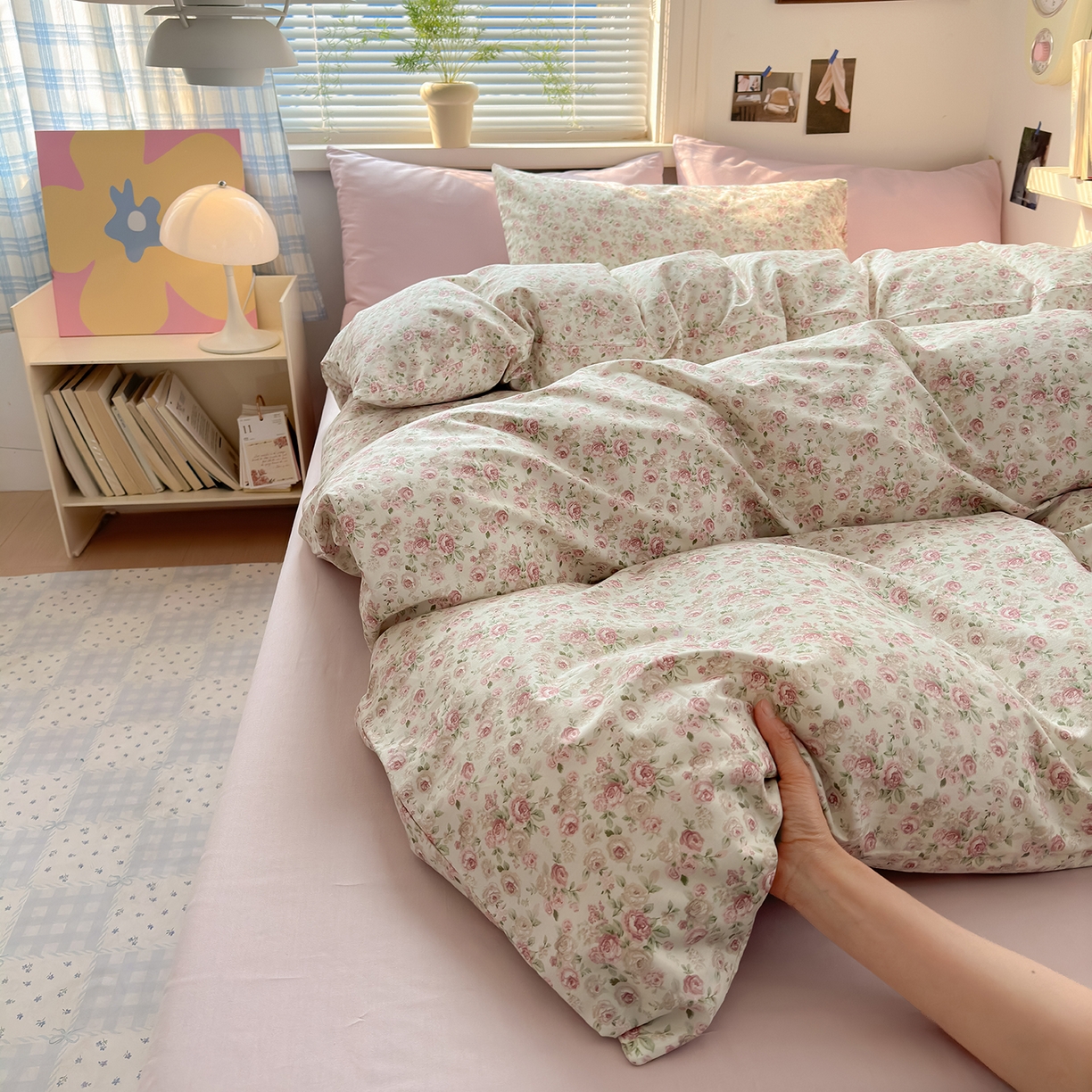 91家纺网 家纺一手货源 找家纺 麦伦家居 2026春夏新品13372全棉卡通小清新四件套 小玫瑰紫