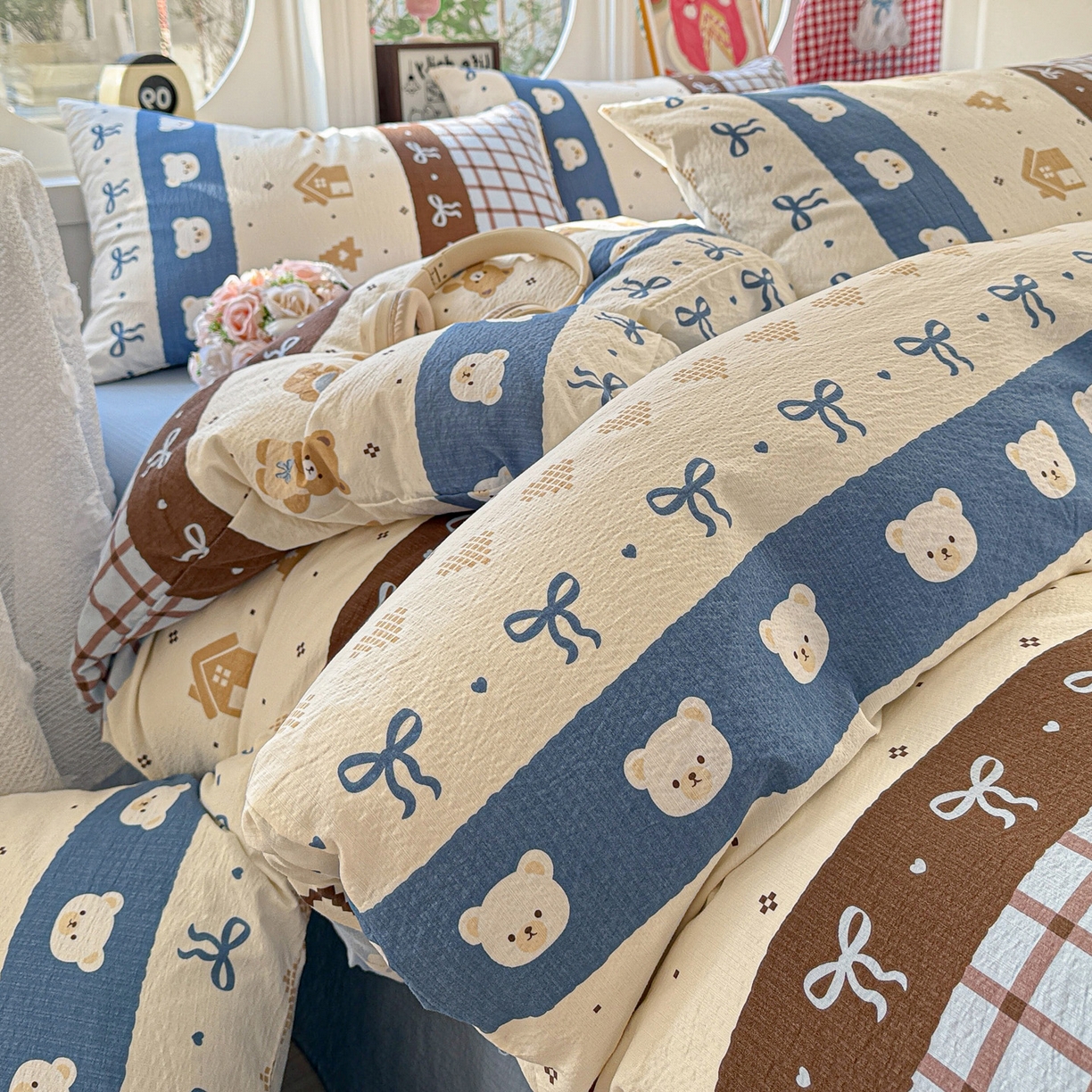 91家纺网 家纺一手货源 找家纺 朵朵家纺 2026新款云感木棉皱皱纱双层纱印花四件套 北半球