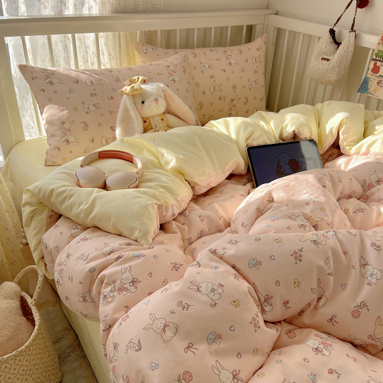 91家纺网 家纺一手货源 找家纺 桃喜 2026春夏新品全棉卡通学生三件套四件套 碎花小兔