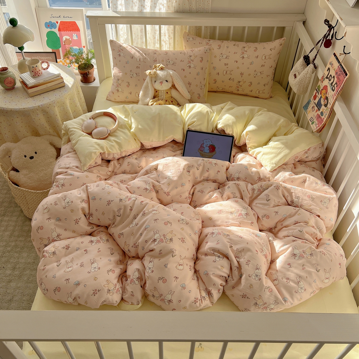 91家纺网 家纺一手货源 找家纺 桃喜 2026春夏新品全棉卡通学生三件套四件套 碎花小兔