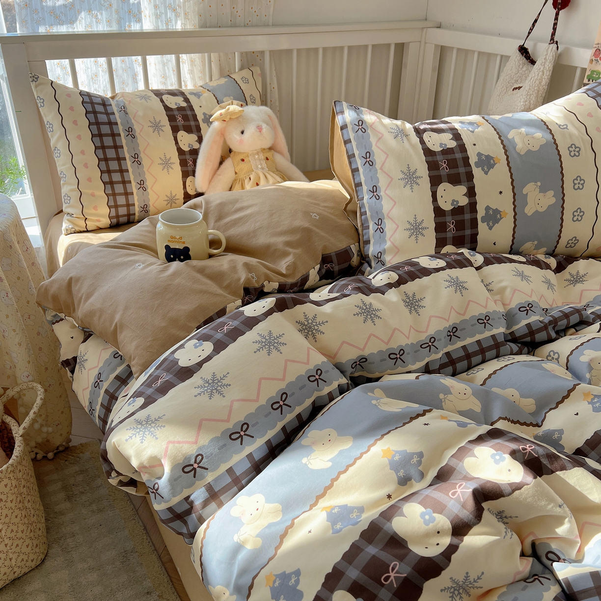 91家纺网 家纺一手货源 找家纺 桃喜 2026春夏新品全棉卡通学生三件套四件套 费尔岛小兔