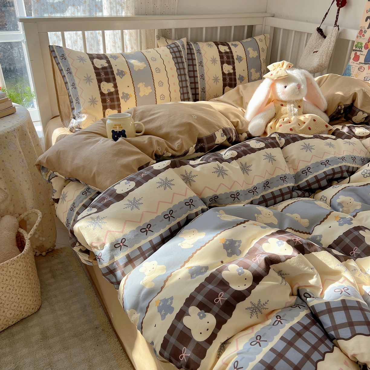 91家纺网 家纺一手货源 找家纺 桃喜 2026春夏新品全棉卡通学生三件套四件套 费尔岛小兔