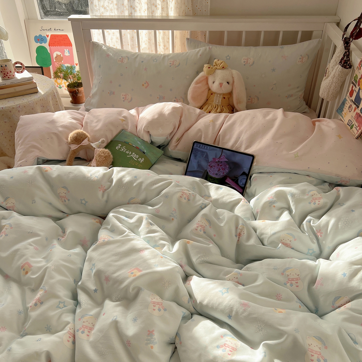 91家纺网 家纺一手货源 找家纺 桃喜 2026春夏新品全棉卡通学生三件套四件套 雪人小猫