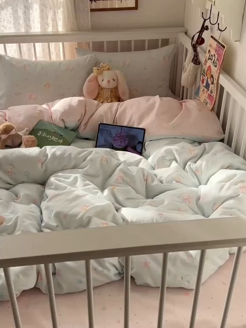 91家纺网 家纺一手货源 找家纺 桃喜 2026春夏新品全棉卡通学生三件套四件套 雪人小猫