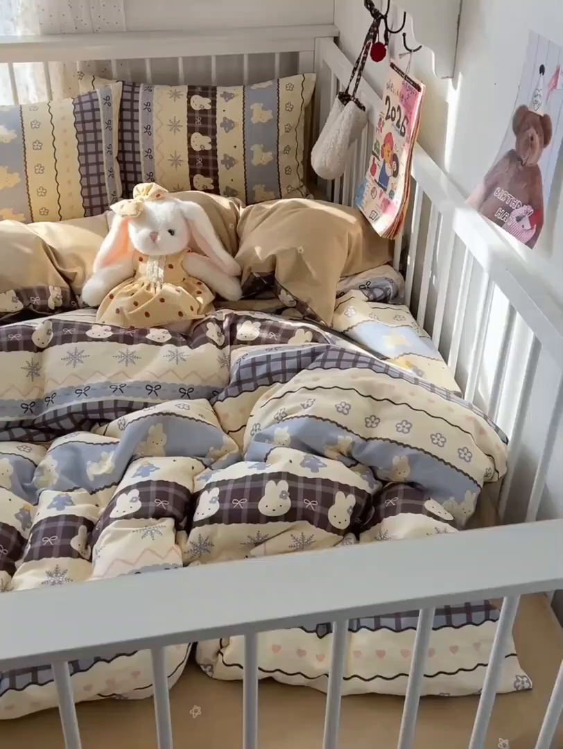 91家纺网 家纺一手货源 找家纺 桃喜 2026春夏新品全棉卡通学生三件套四件套 费尔岛小兔