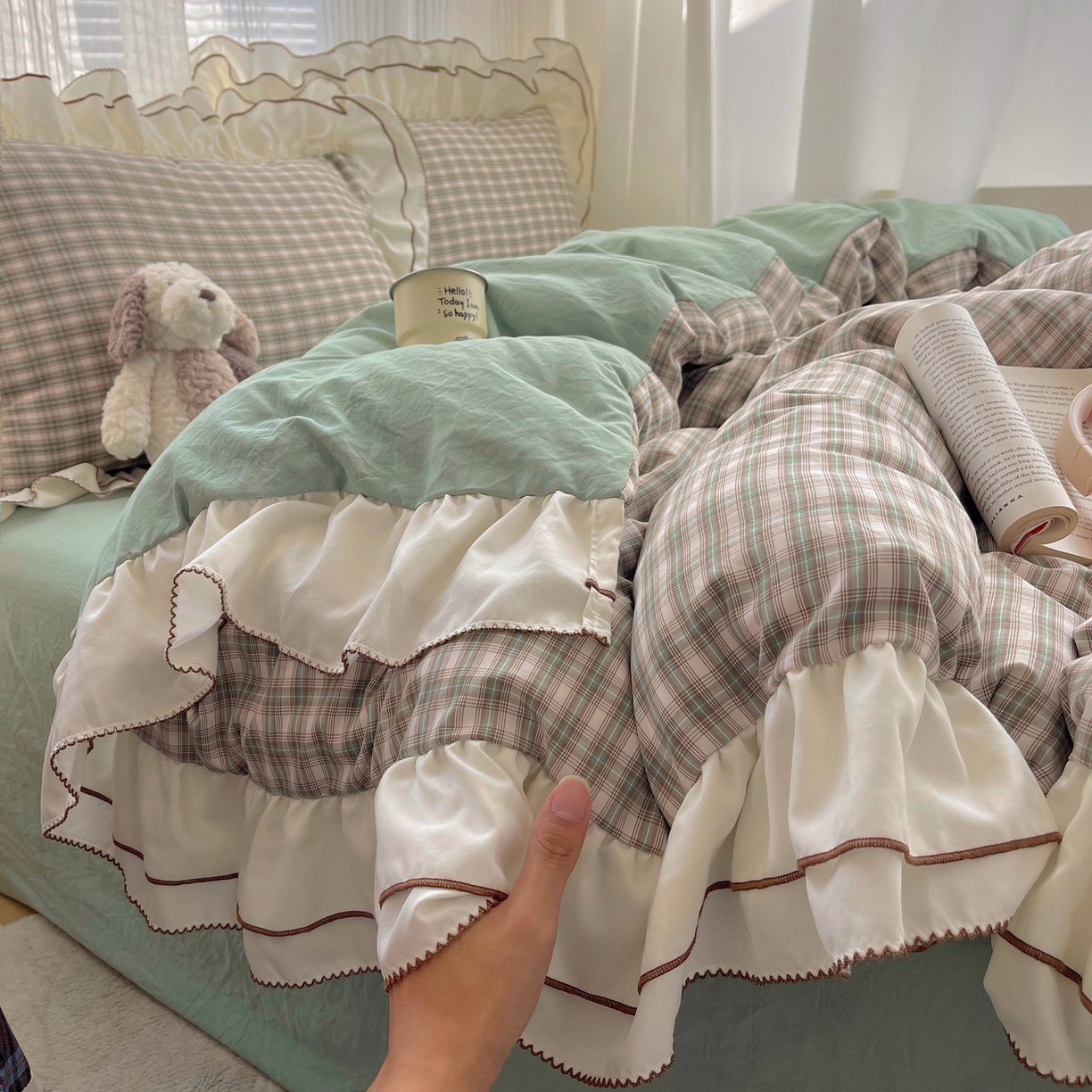 91家纺网 家纺一手货源 找家纺 瑞莱（持续上新） 2026新款ins风色织水洗棉双层大花边四件套 里约绿