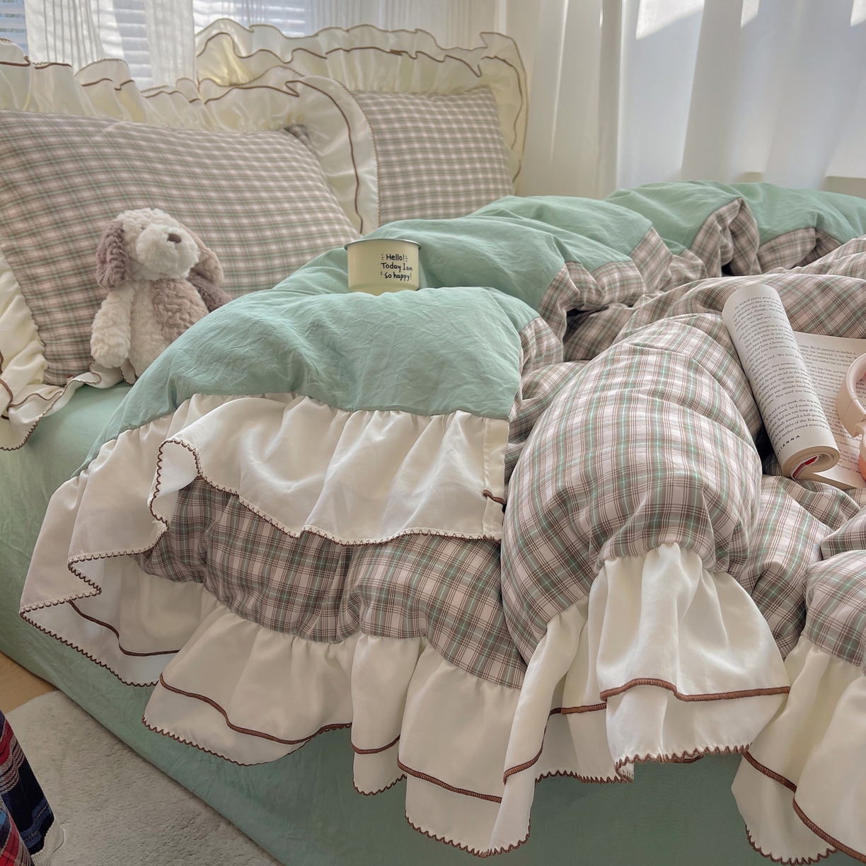 91家纺网 家纺一手货源 找家纺 瑞莱（持续上新） 2026新款ins风色织水洗棉双层大花边四件套 里约绿