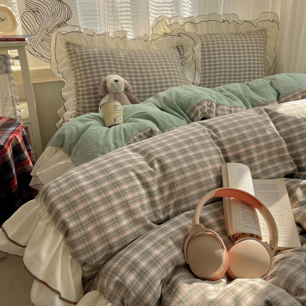 91家纺网 家纺一手货源 找家纺 瑞莱（持续上新） 2026新款ins风色织水洗棉双层大花边四件套 里约绿