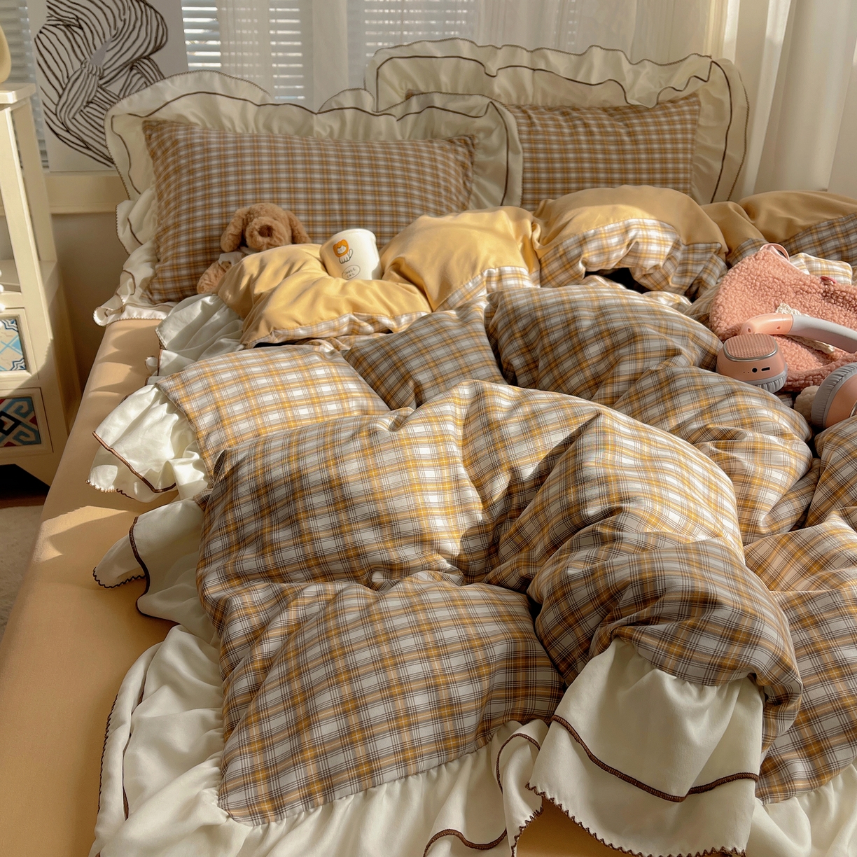 91家纺网 家纺一手货源 找家纺 瑞莱（持续上新） 2026新款ins风色织水洗棉双层大花边四件套 里约黄