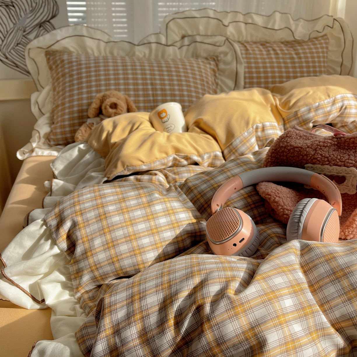 91家纺网 家纺一手货源 找家纺 瑞莱（持续上新） 2026新款ins风色织水洗棉双层大花边四件套 里约黄