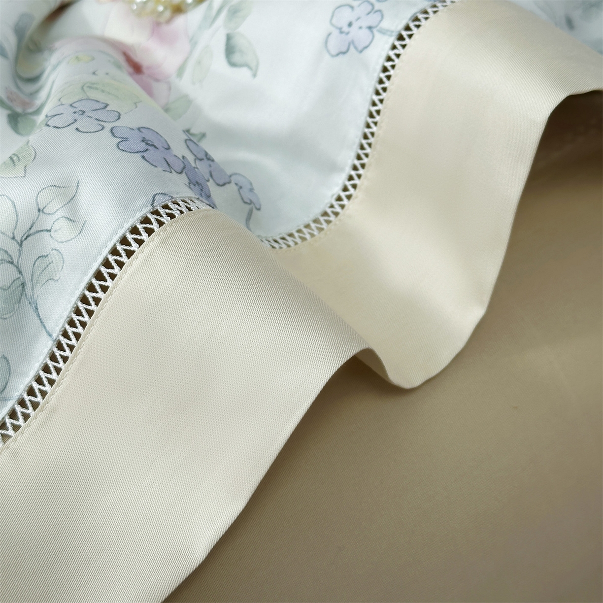 91家纺网 家纺一手货源 找家纺 （总）朵希曼 2026新款50天丝镂空夏被四件套系列（控价：夏被四件套券后不低于299元)(小号控价不低于149 标准单夏被控价169，加大单夏被控价189)