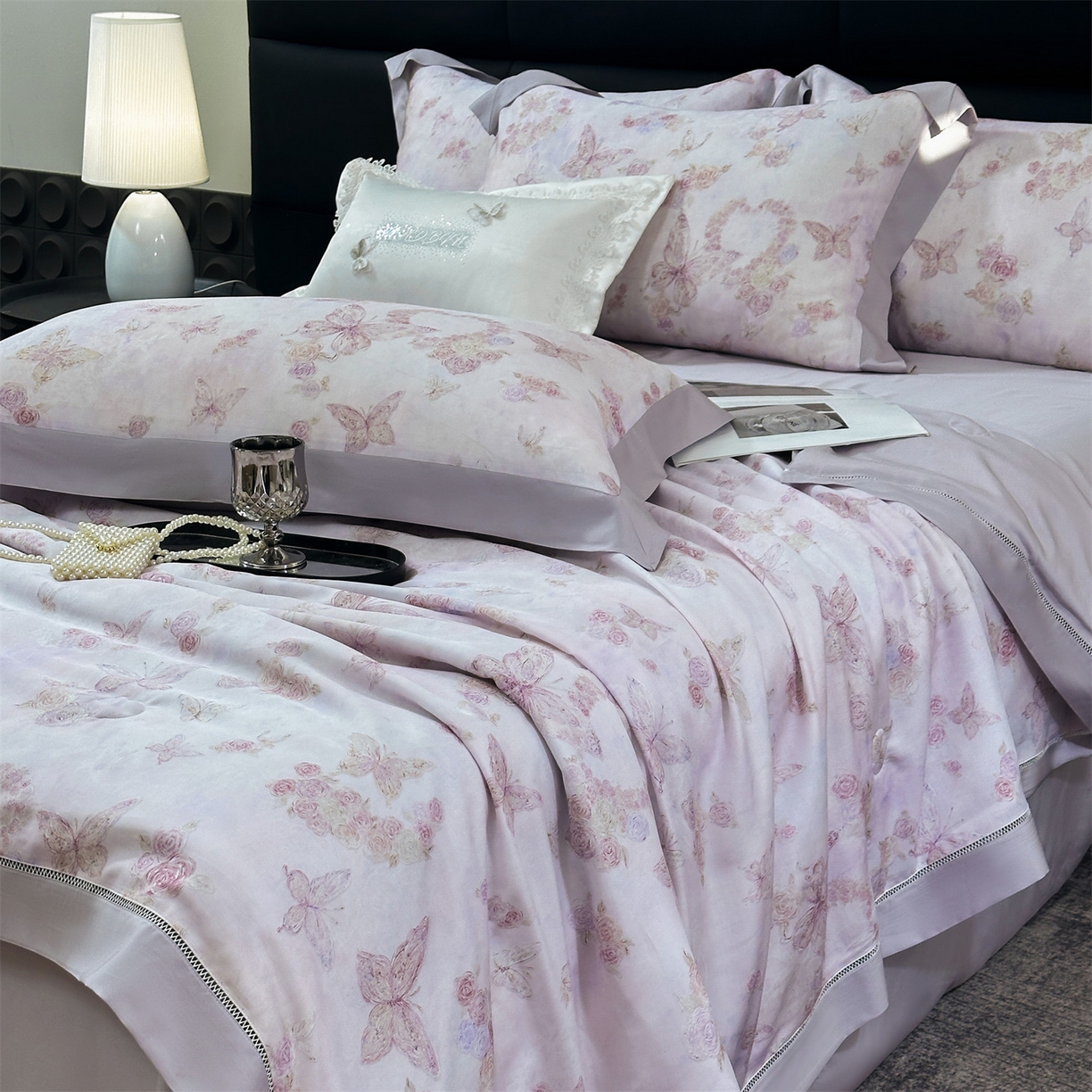 91家纺网 家纺一手货源 找家纺 朵希曼 2026新款50天丝镂空夏被四件套系列（控价：夏被四件套券后不低于299元)(小号控价不低于149 标准单夏被控价169，加大单夏被控价189) 蝶舞