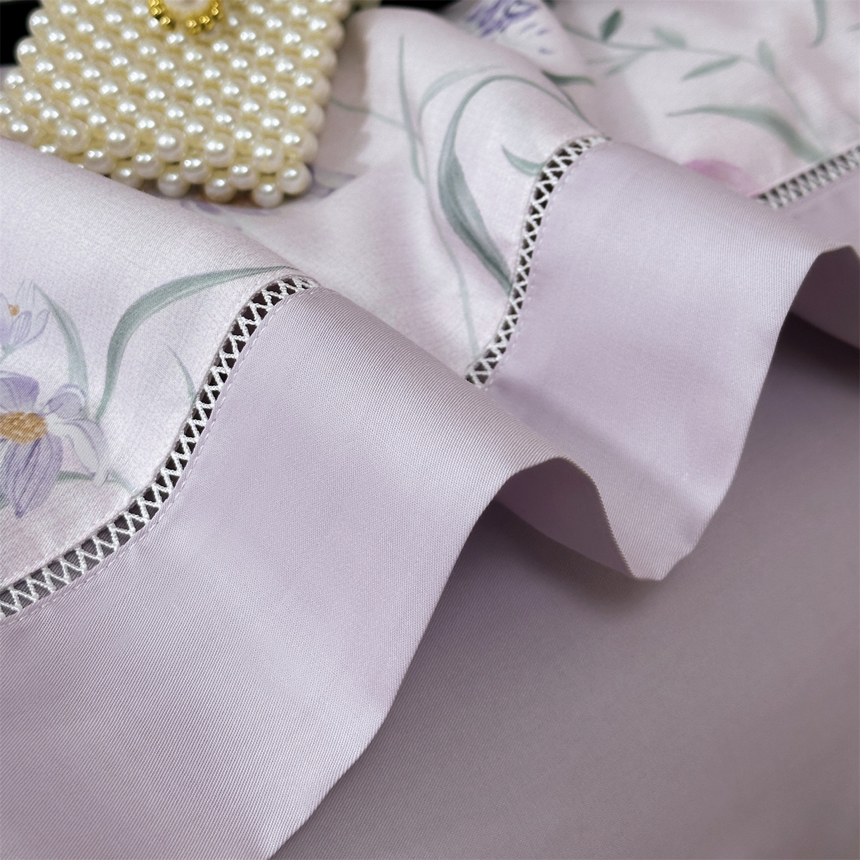 91家纺网 家纺一手货源 找家纺 朵希曼 2026新款50天丝镂空夏被四件套系列（控价：夏被四件套券后不低于299元)(小号控价不低于149 标准单夏被控价169，加大单夏被控价189) 花间春晓-粉