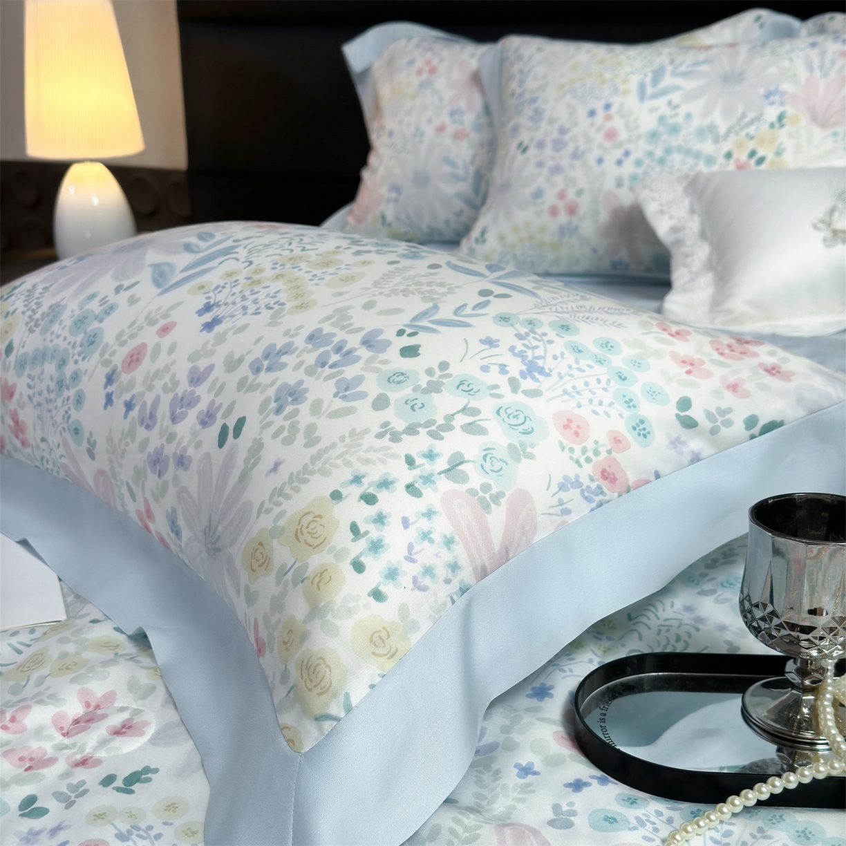 91家纺网 家纺一手货源 找家纺 朵希曼 2026新款50天丝镂空夏被四件套系列（控价：夏被四件套券后不低于299元)(小号控价不低于149 标准单夏被控价169，加大单夏被控价189) 沐初-兰