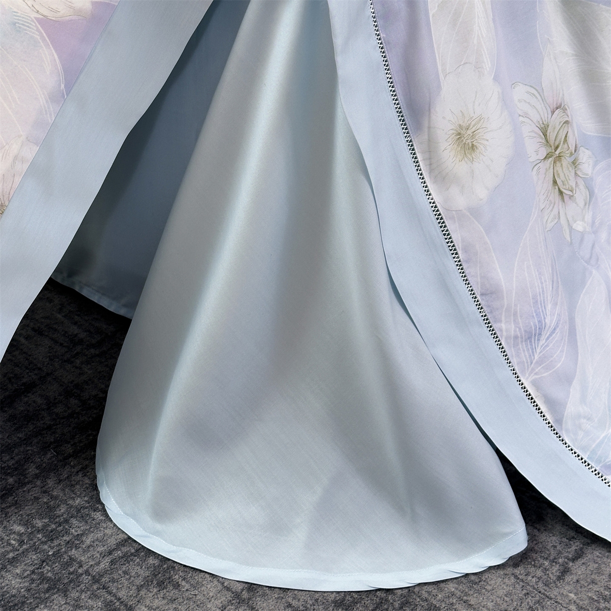 91家纺网 家纺一手货源 找家纺 朵希曼 2026新款50天丝镂空夏被四件套系列（控价：夏被四件套券后不低于299元)(小号控价不低于149 标准单夏被控价169，加大单夏被控价189) 绒花-兰