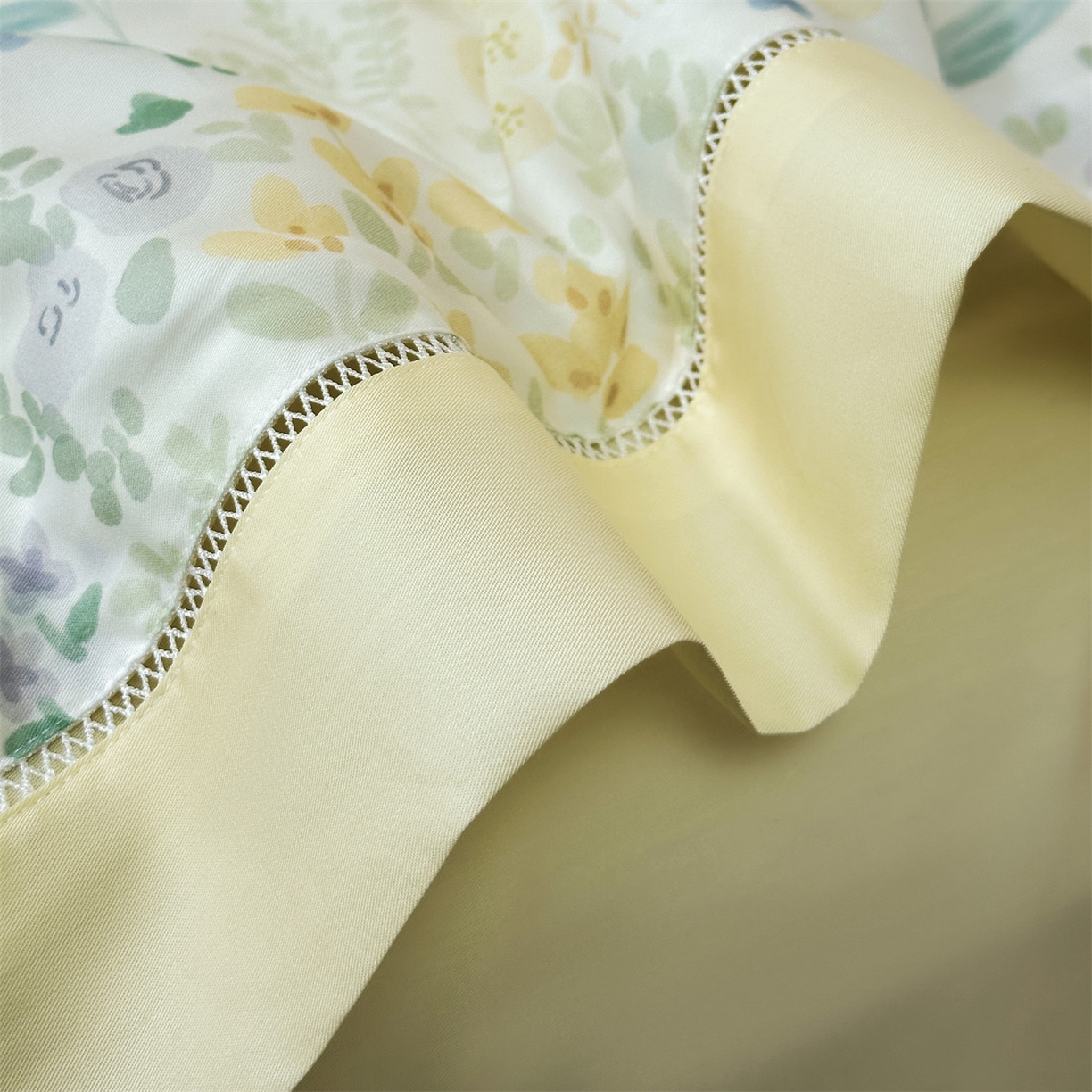 91家纺网 家纺一手货源 找家纺 朵希曼 2026新款50天丝镂空夏被四件套系列（控价：夏被四件套券后不低于299元)(标准单夏被控价169，加大单夏被控价189) 灼卉