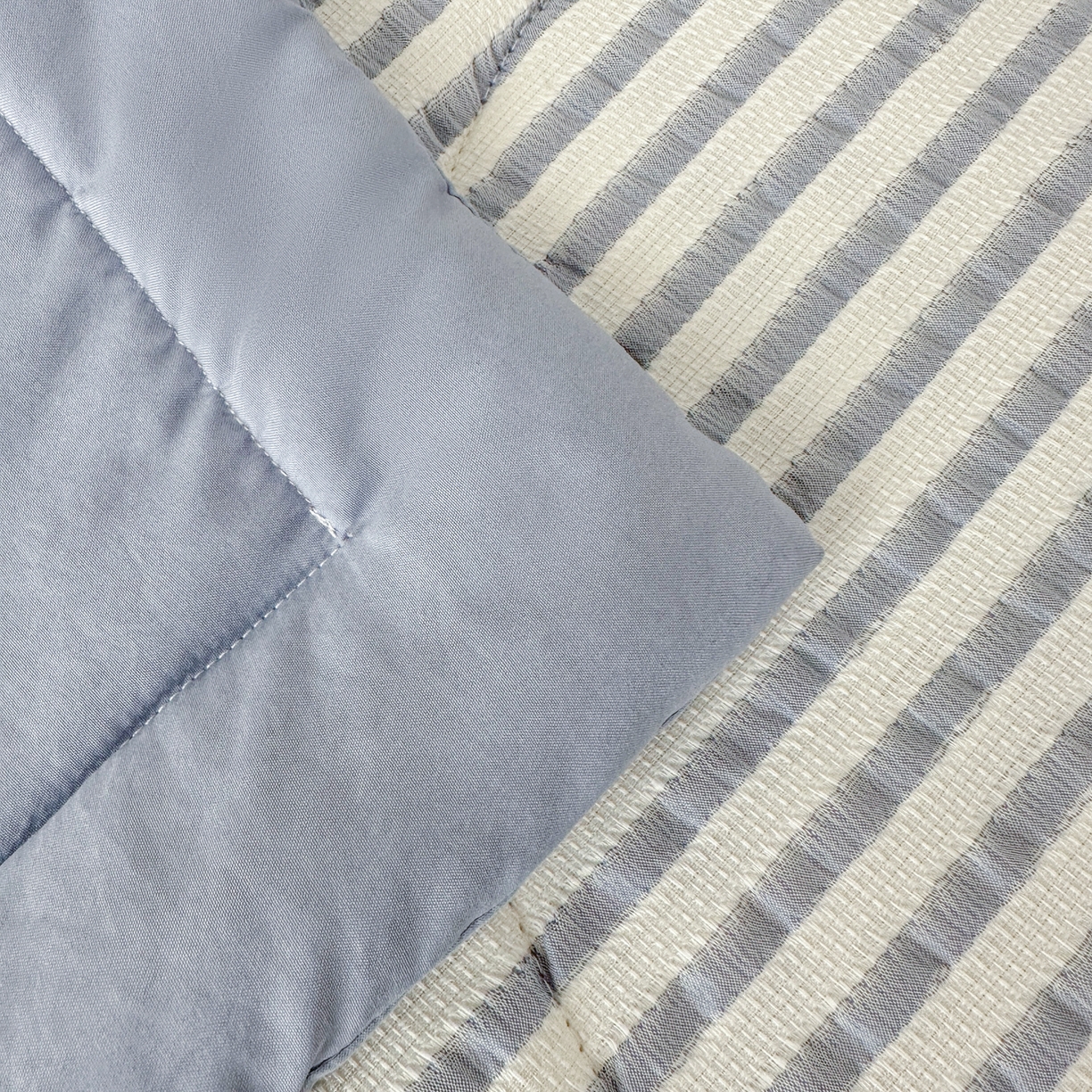 91家纺网 家纺一手货源 找家纺 尊妙被业 2026新款彩条色织100%新疆棉棉花被夏被夏凉被空调被被子被芯 良品色织 彩条兰