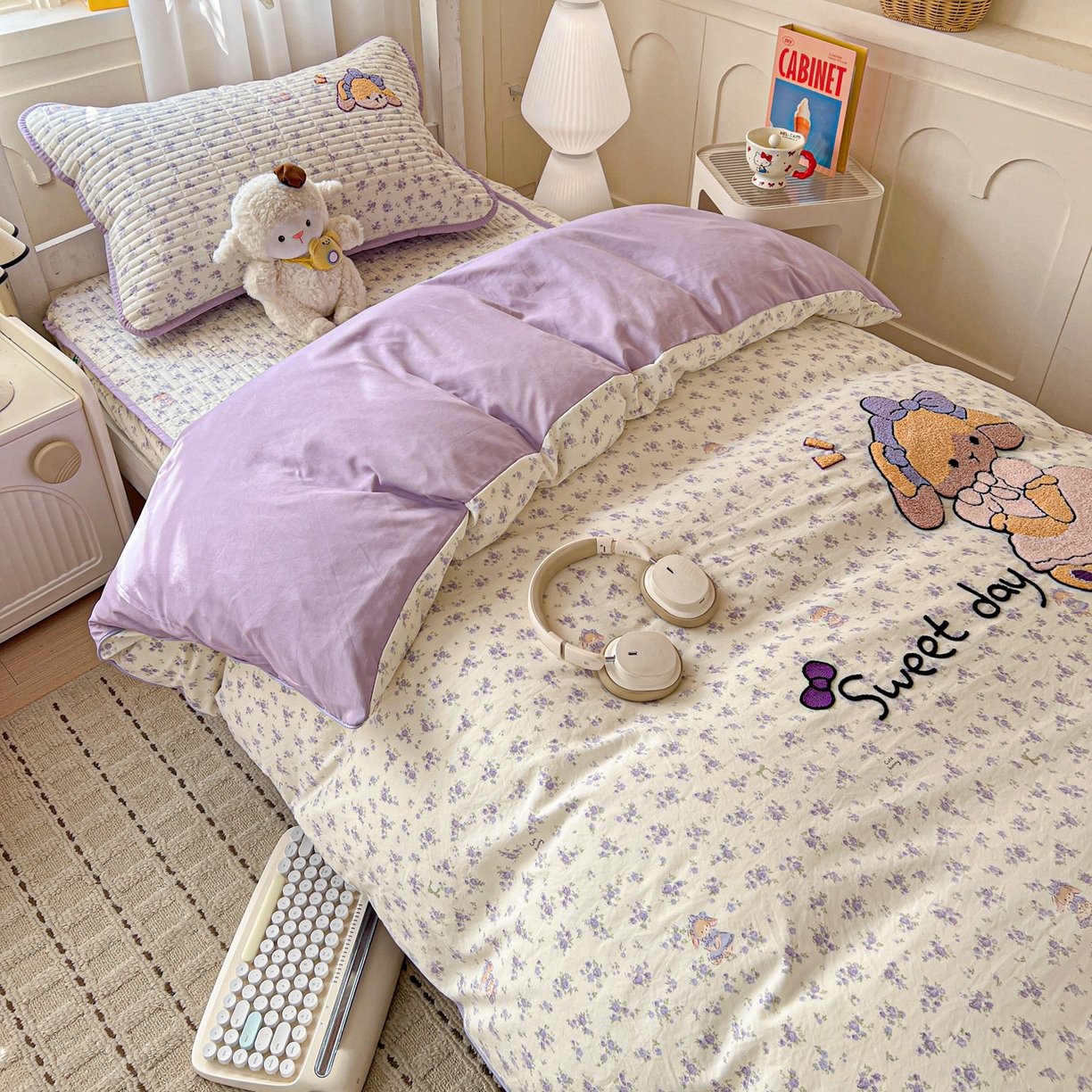 91家纺网 家纺一手货源 找家纺 （总）富米莱（原臻工厂） 2026新款奶呼呼云感纱贝壳边毛巾绣四件套-小飞马