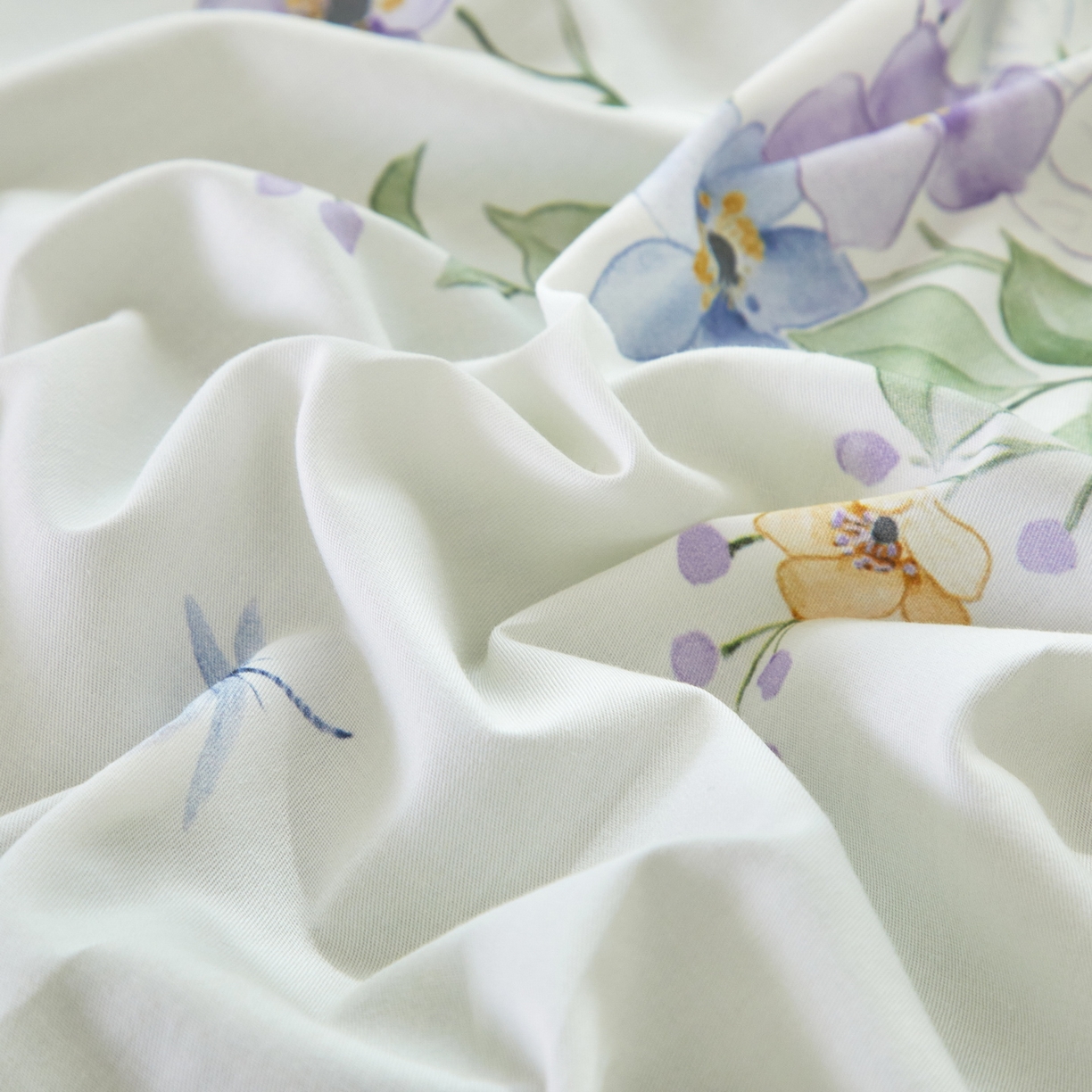 91家纺网 家纺一手货源 找家纺 启航家居 2026新款全棉铂金棉数码印花四件套 情谊绵绵绿