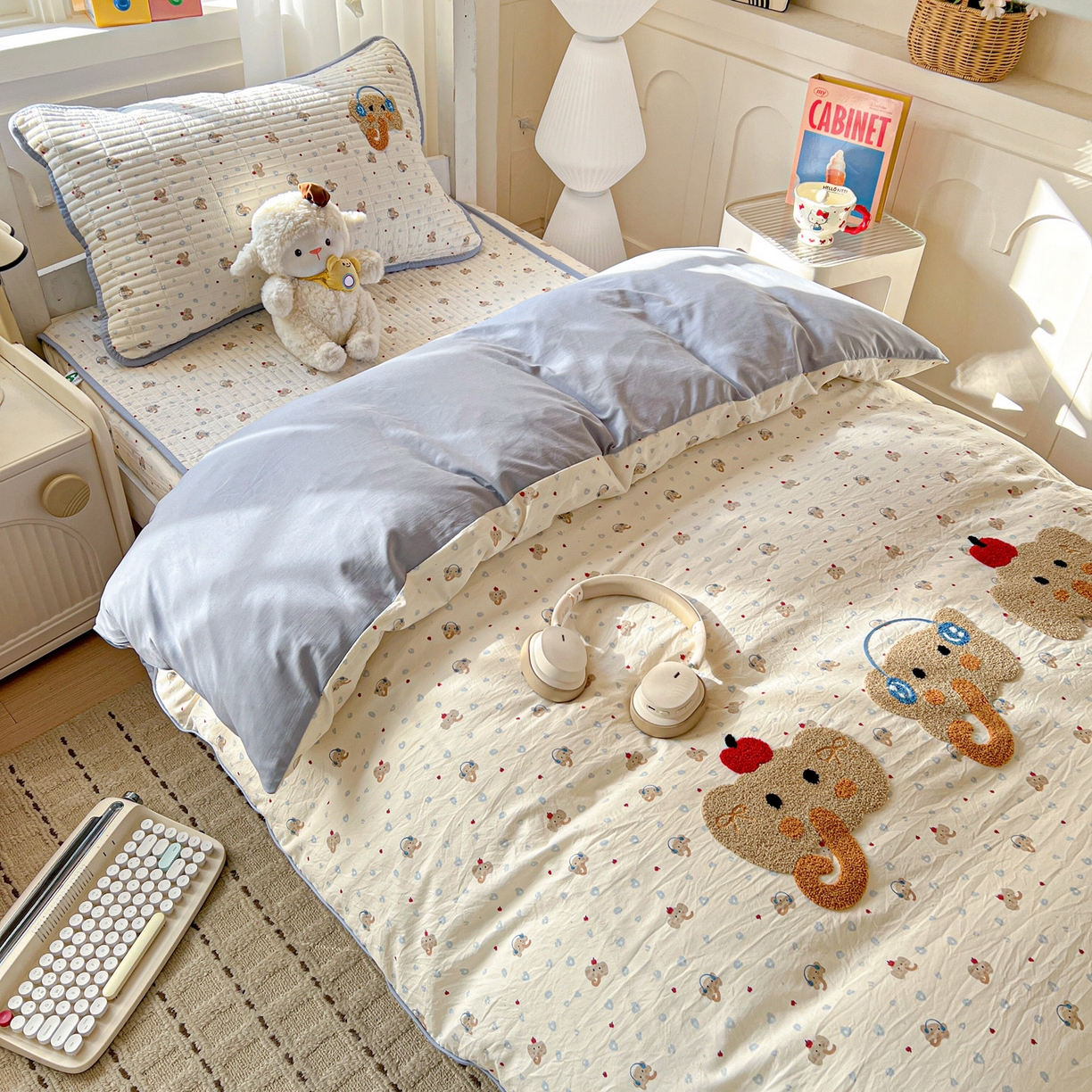 91家纺网 家纺一手货源 找家纺 富米莱（原臻工厂） 2026新款仿棉小清新夹棉毛巾绣四季通用学生薄款床垫床褥三件套一跑量款 可爱小象