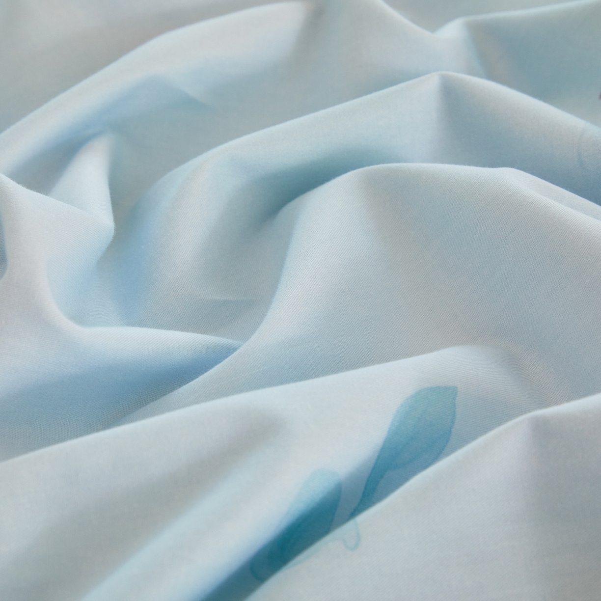 91家纺网 家纺一手货源 找家纺 启航家居 2026新款全棉铂金棉数码印花四件套 润碟兰