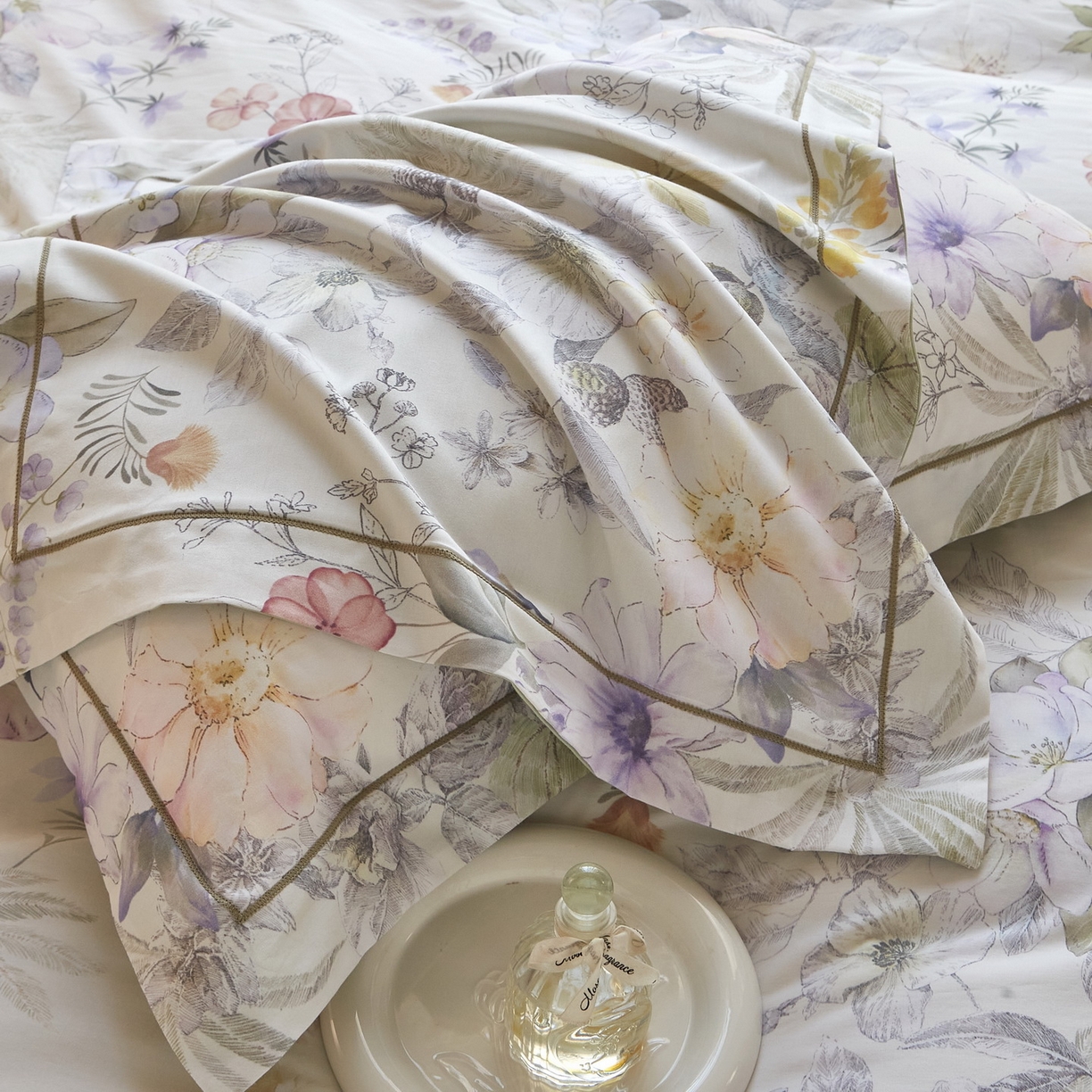 91家纺网 家纺一手货源 找家纺 启航家居 2026新款全棉铂金棉数码印花四件套 润花琴丝绿