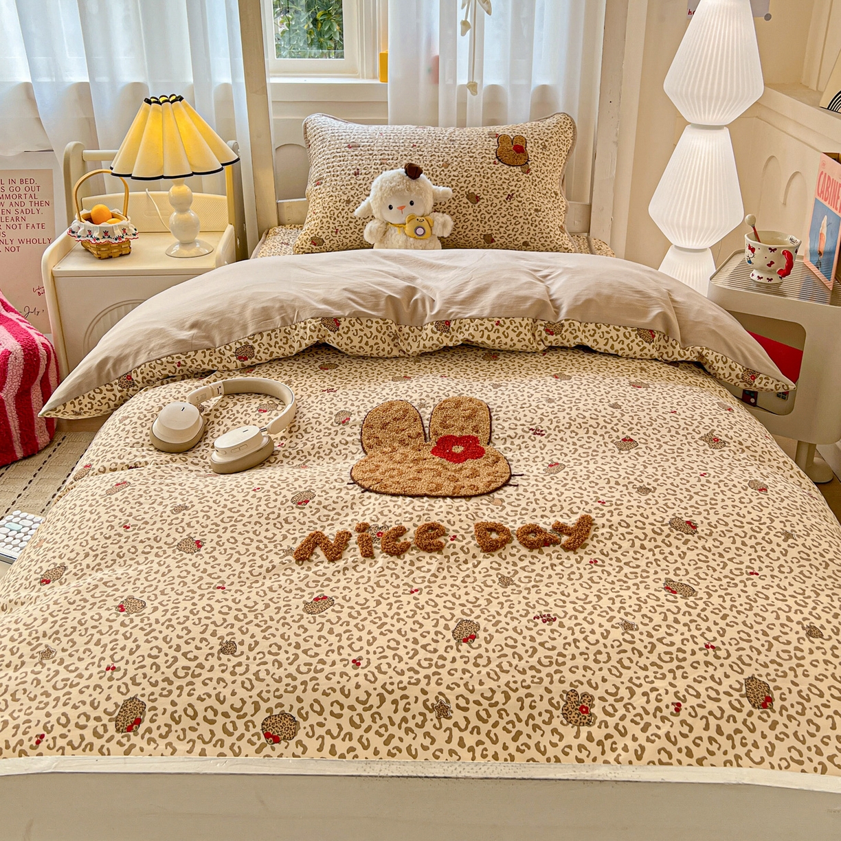 91家纺网 家纺一手货源 找家纺 富米莱（原臻工厂） 2026新款仿棉小清新夹棉毛巾绣四季通用学生薄款床垫床褥三件套一跑量款 豹纹猫