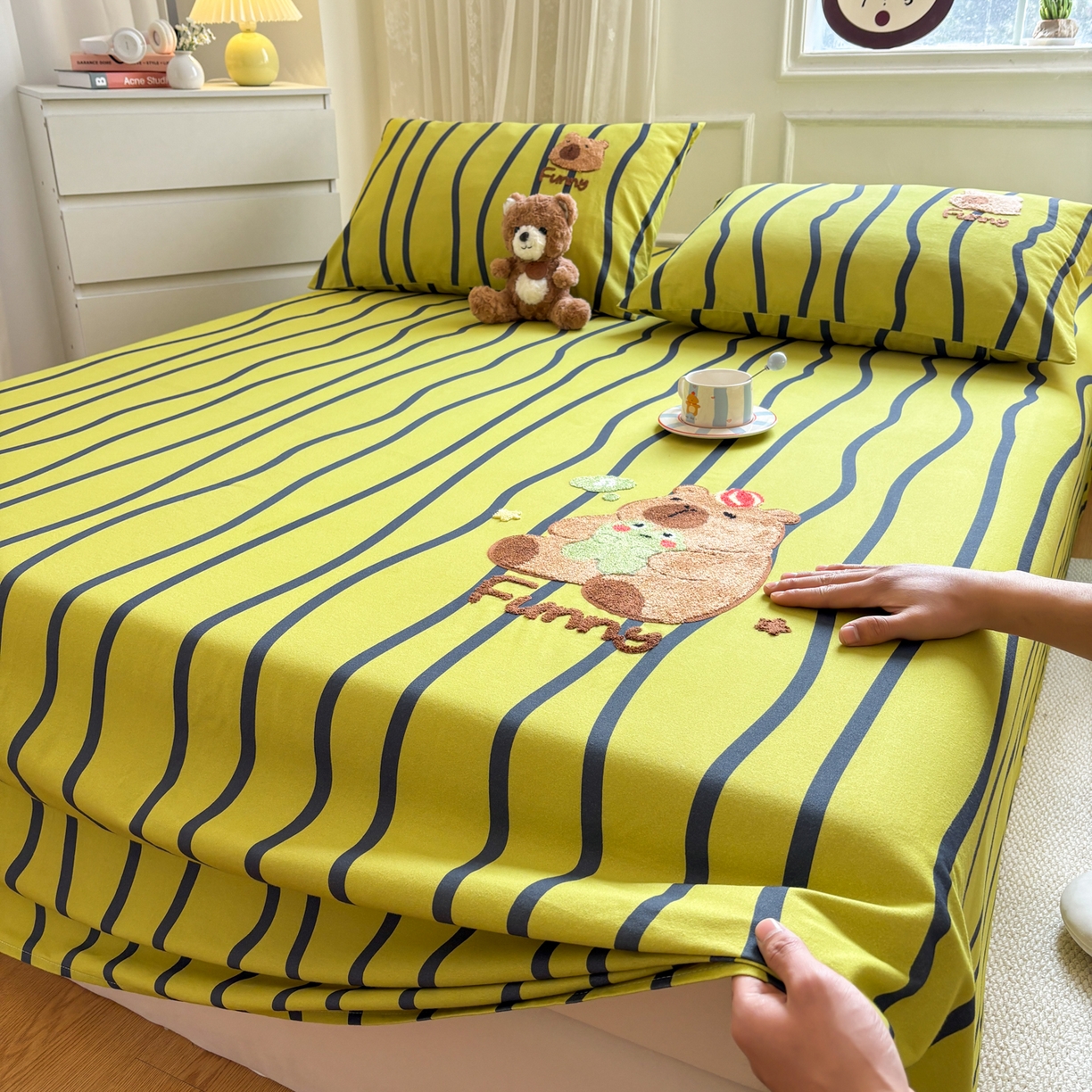 91家纺网 家纺一手货源 找家纺 居眠 2026新款全棉磨毛毛巾绣床单 时语集-床单