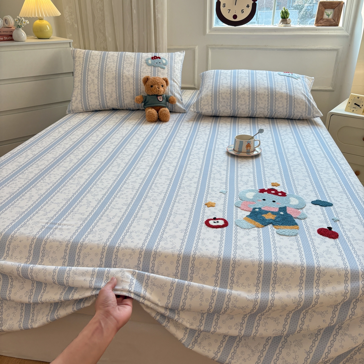 91家纺网 家纺一手货源 找家纺 居眠 2026新款全棉磨毛毛巾绣床单 海棠花小象-床单