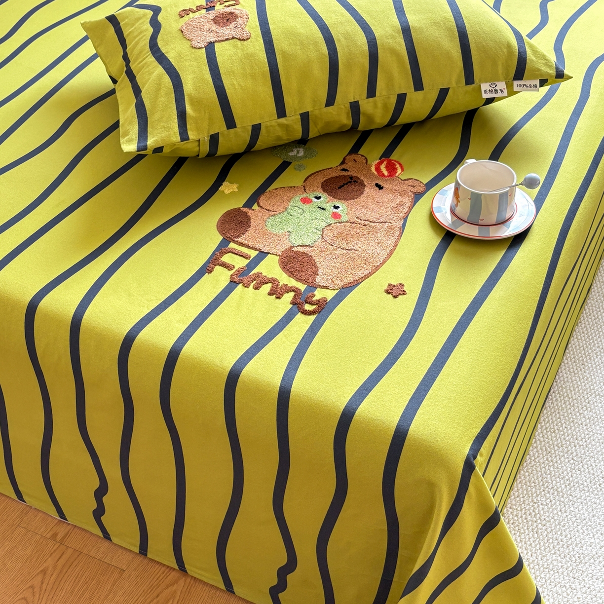 91家纺网 家纺一手货源 找家纺 居眠 2026新款全棉磨毛毛巾绣床单 时语集-床单